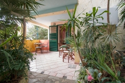 Appartamenti Cala Gonone - trilocale giardino