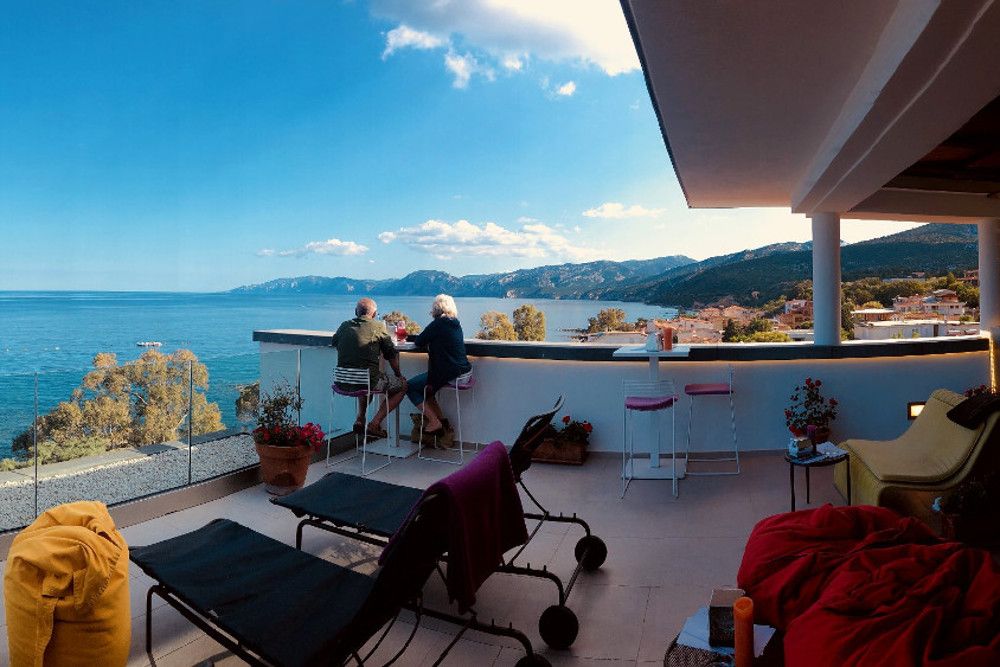Sky Bar Cala Luna 8