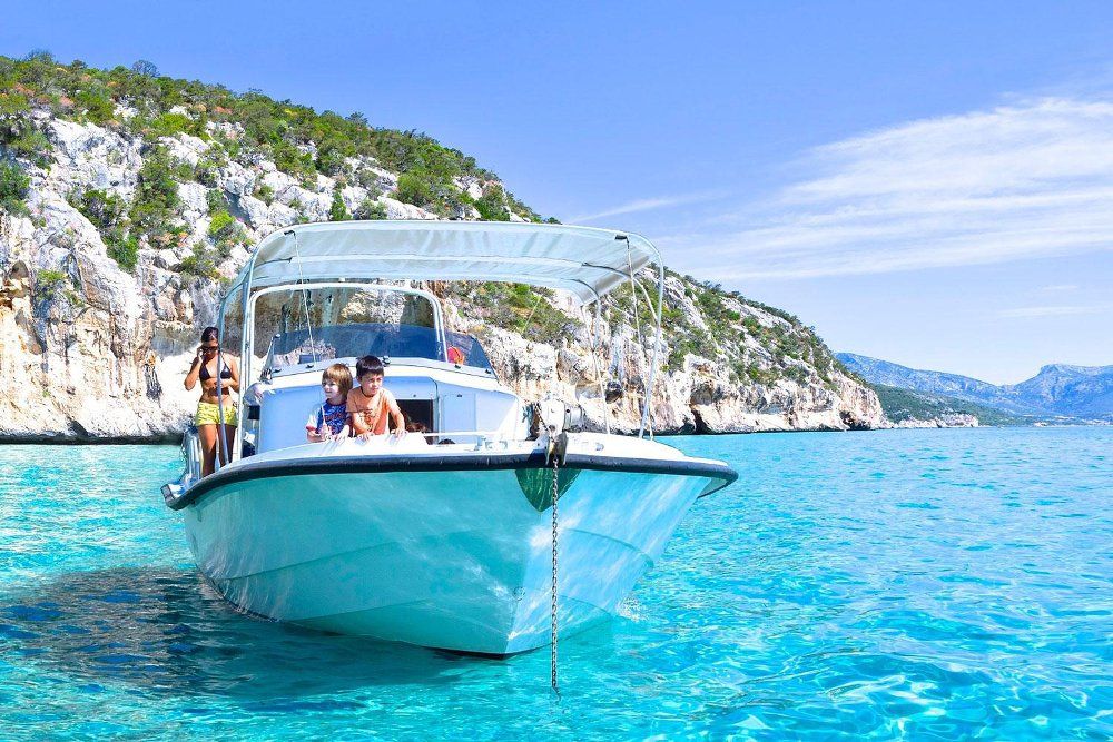 Cala Luna Charter 2